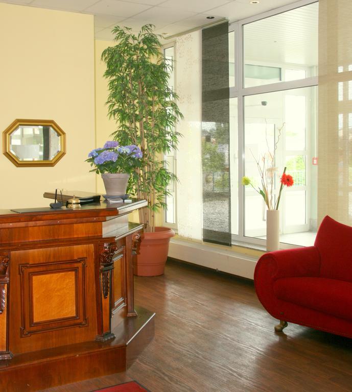 Atrium Hotel Crimmitschau Dış mekan fotoğraf