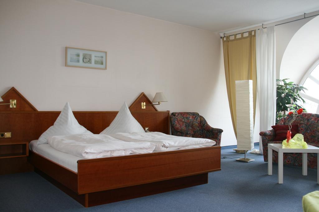 Atrium Hotel Crimmitschau Oda fotoğraf