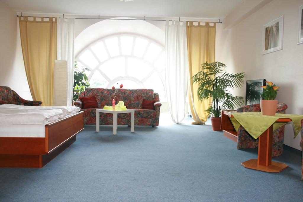 Atrium Hotel Crimmitschau Oda fotoğraf