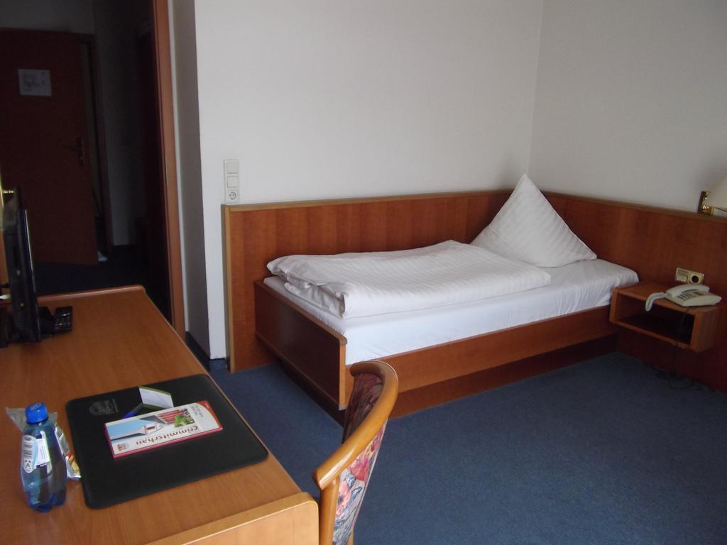 Atrium Hotel Crimmitschau Dış mekan fotoğraf