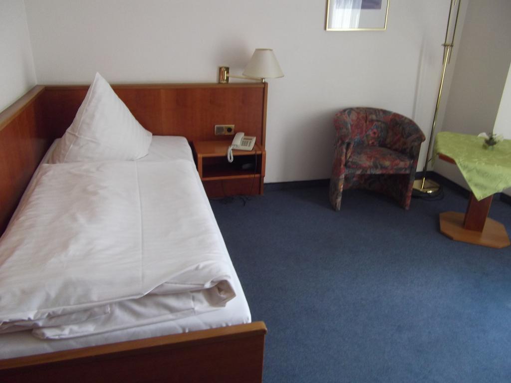 Atrium Hotel Crimmitschau Dış mekan fotoğraf
